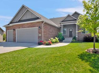 804 N Fairoaks Pl, Andover, KS 67002