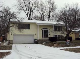 2534 S 34th St, Decatur, IL 62521