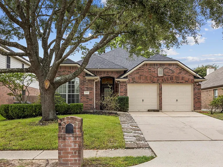 20703 Louetta Woods Dr — Photo 2