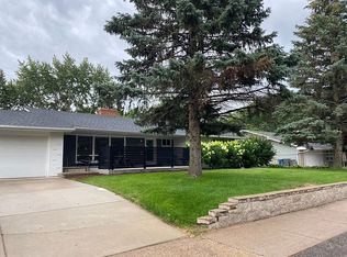 1940 Winnetka Ave N, Golden Valley, MN 55427