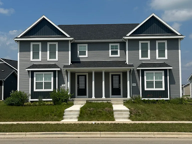 1674 Happy Trails Rd — Photo 2