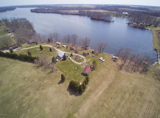 1114 Flower Ln, Sherwood, MI 49089