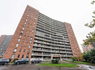 61-55 98th St #14L, Rego Park, NY 11374