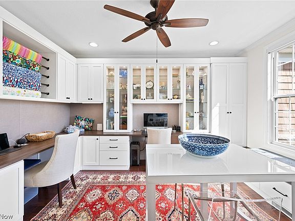 3rd image of 7244 Annadale Dr