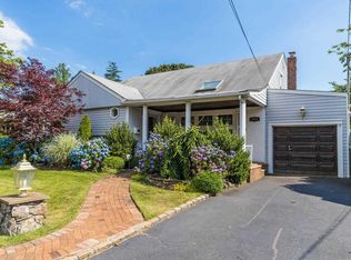 603 Dover Rd, Oceanside, NY 11572