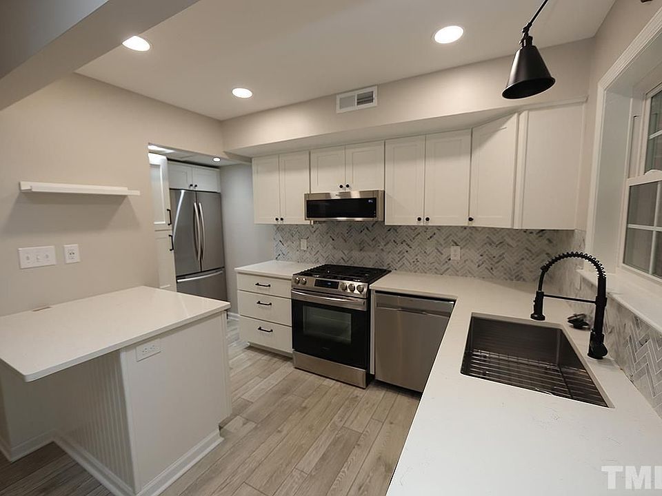 1st image of 3719 Jamestown Cir #3719