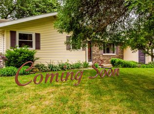 3615 W Sunnyview Rd, Appleton, WI 54914