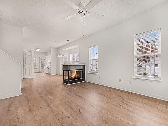 3rd image of 6608 Rossford Ln