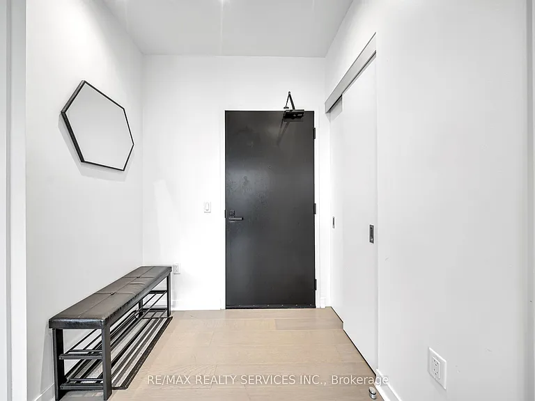 501 Adelaide St W #1404 — Photo 38
