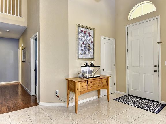 5th image of 8411 Candycane Ln