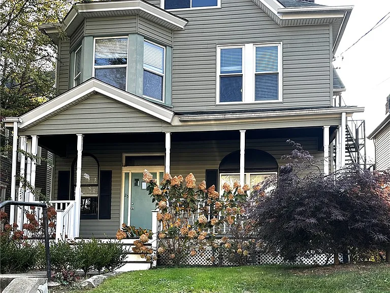 25 Grant Ave #1 — Photo 1