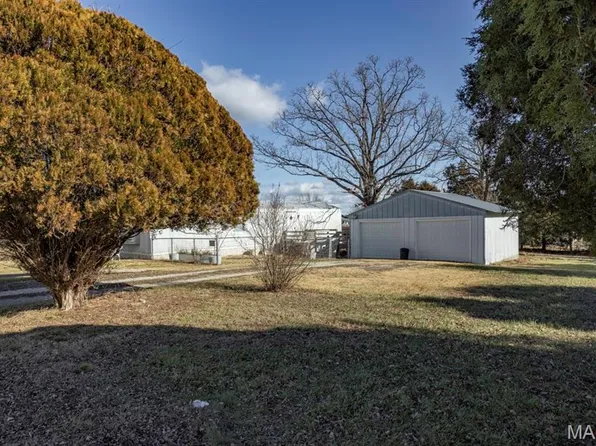 115 Foxworth Ave, Waynesville, MO 65584