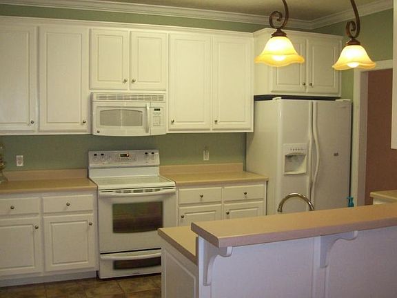 Kitchen/Breakfast Bar