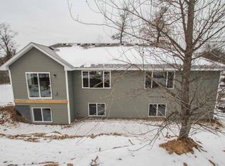 19075 Blackfoot St, Oak Grove, MN 55303