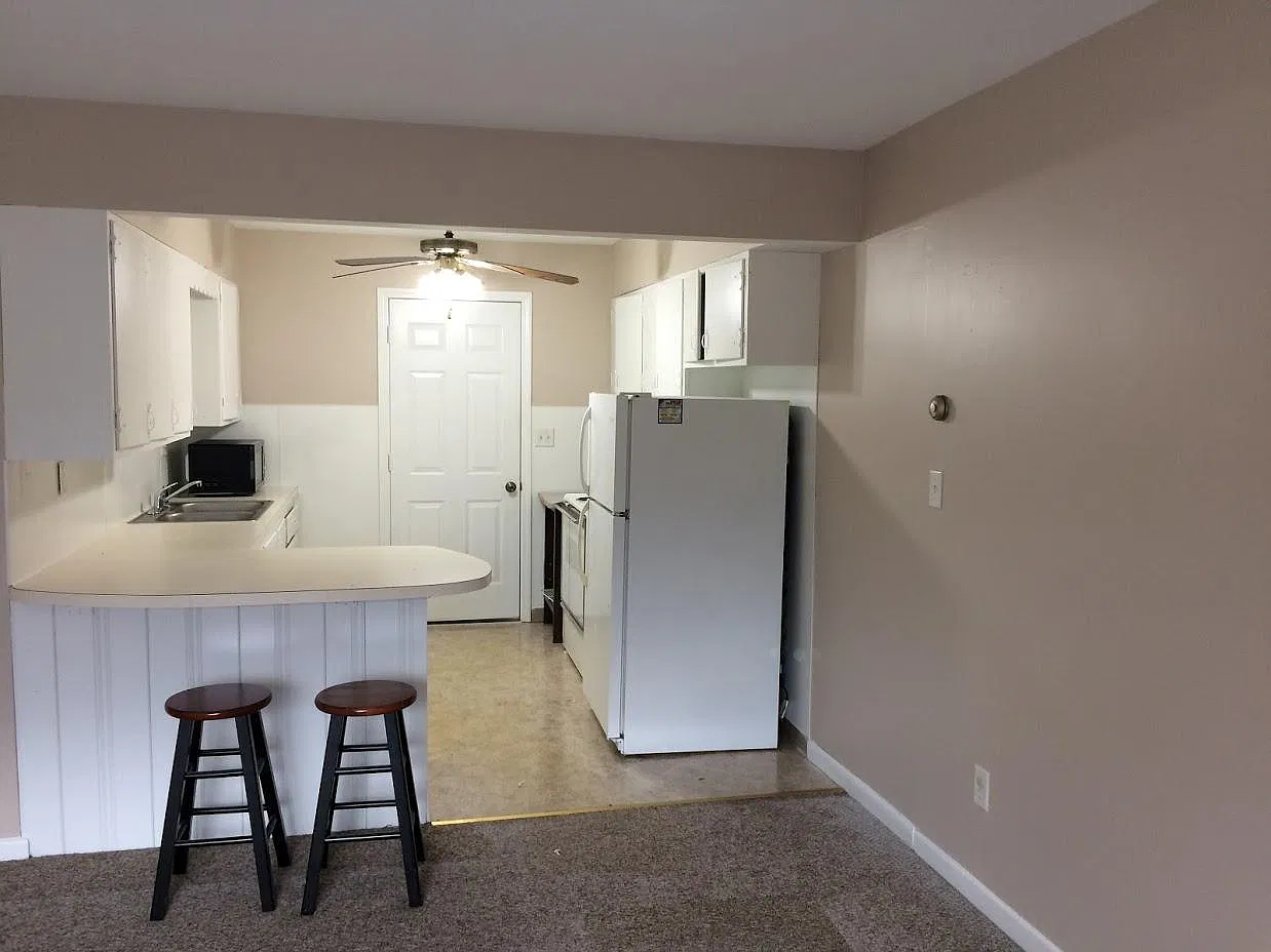 1 bed, 925 sqft, $1,650 — Photo 3