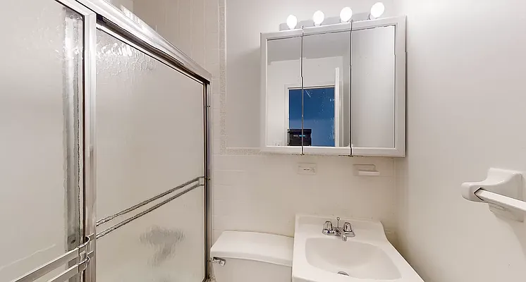 Rented by Bond New York | media 11