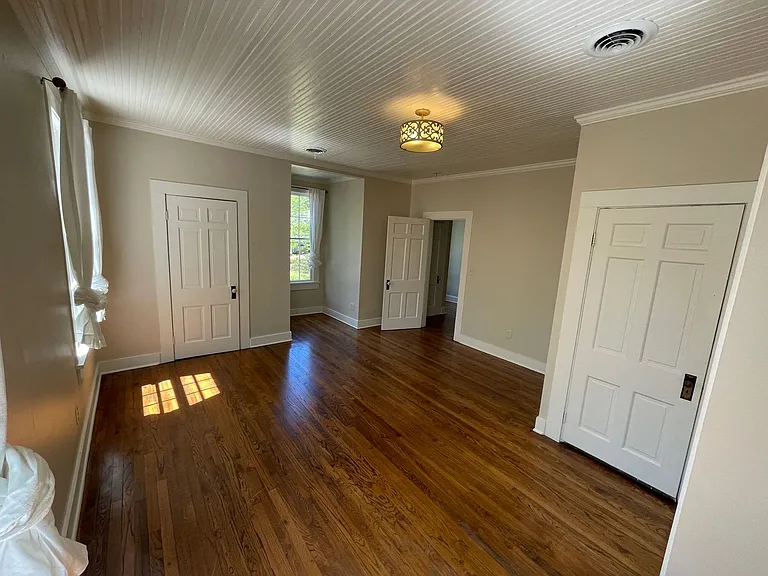 1411 S Lamar Blvd — Photo 38