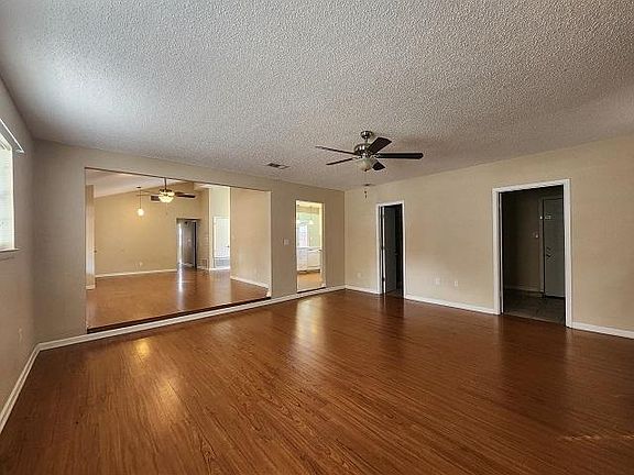 4th image of 1038 37th St