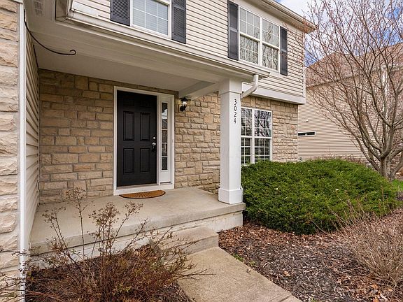 4th image of 3024 Abbey Knoll Dr