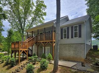 169 Longridge Ln, Waynesville, NC 28785