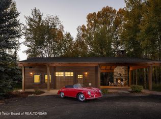 2955 W John Dodge Rd, Wilson, WY 83014