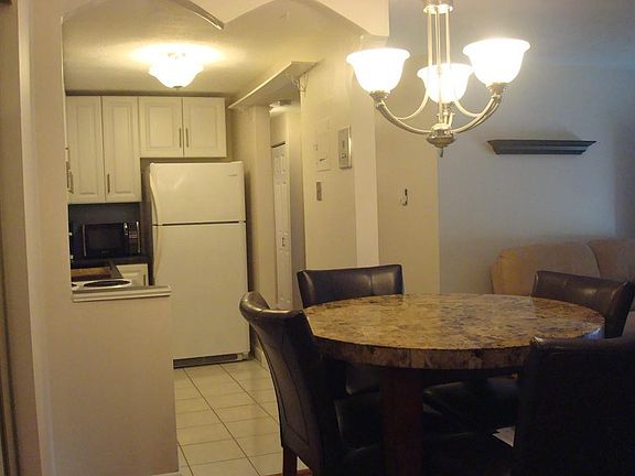 3rd image of 54 Fountain Ln APT 2