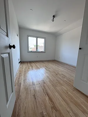 Rented by E Realty International Corp | media 13