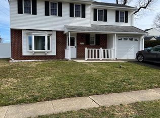 6112 Edge Ave, Bensalem, PA 19020