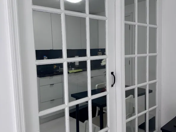 (undisclosed Address), Miami, FL 33165