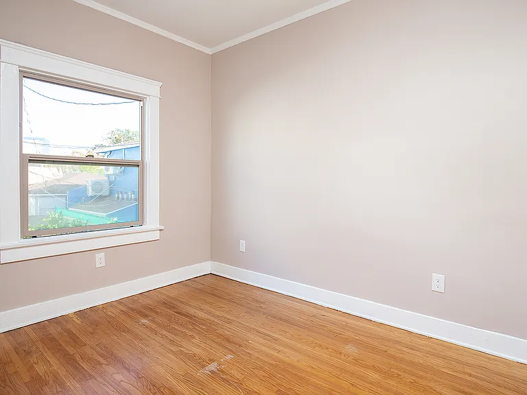 113 N Columbus Ave #B — Photo 8
