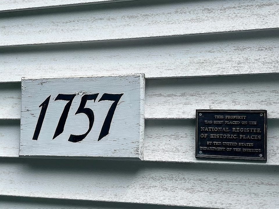 77 Leominster Rd, Lunenburg, MA 01462 Zillow