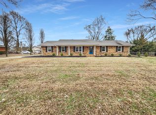 132 Skyview Dr, Murfreesboro, TN 37128
