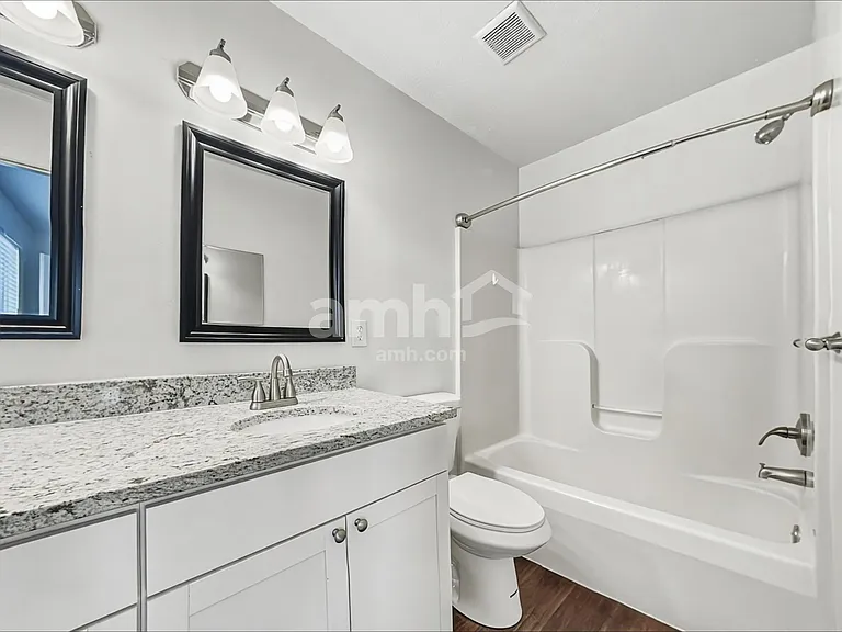 7694 Hillsdowne Cir — Photo 12