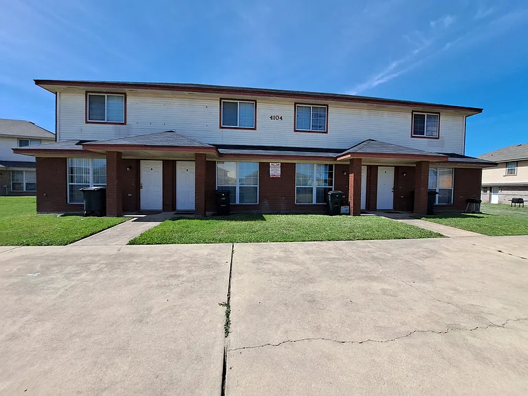4104 Terri Linn Dr #A — Photo 1