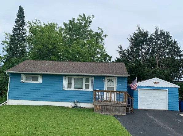 2225 Shawnee Rd, Waukegan, IL 60087