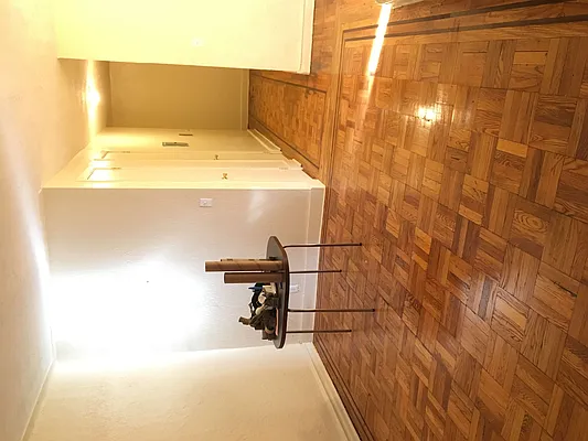 Rented by Lang Realty LLC | media 4