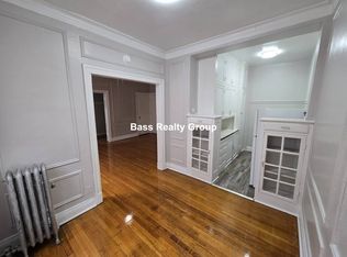 5114 S Blackstone Ave #17B, Chicago, IL 60615