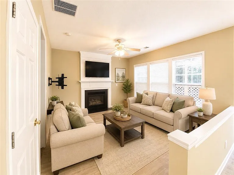 11090 Wittenridge Dr — Photo 4