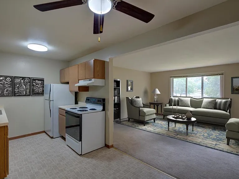 100 Sunset Ln #7 — Photo 22
