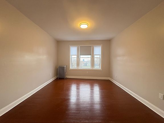 4th image of 569 Bergen Ave #46