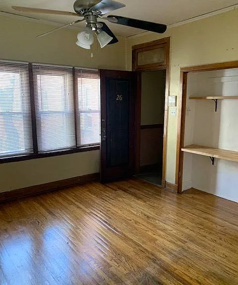 Devonshire Apartments at 1107 Pennsylvania St — Photo 3