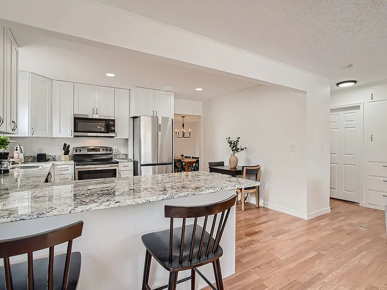 4685 Pierce St — Photo 12