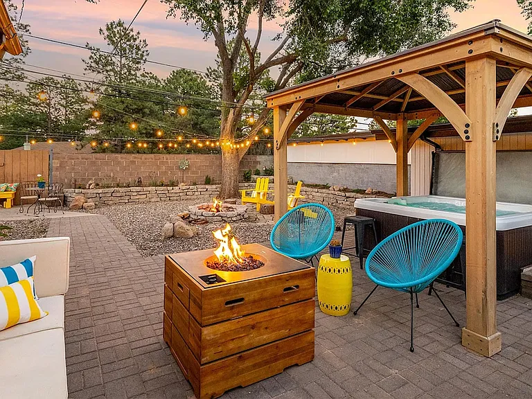 3650 N Loma Vista Dr — Photo 3
