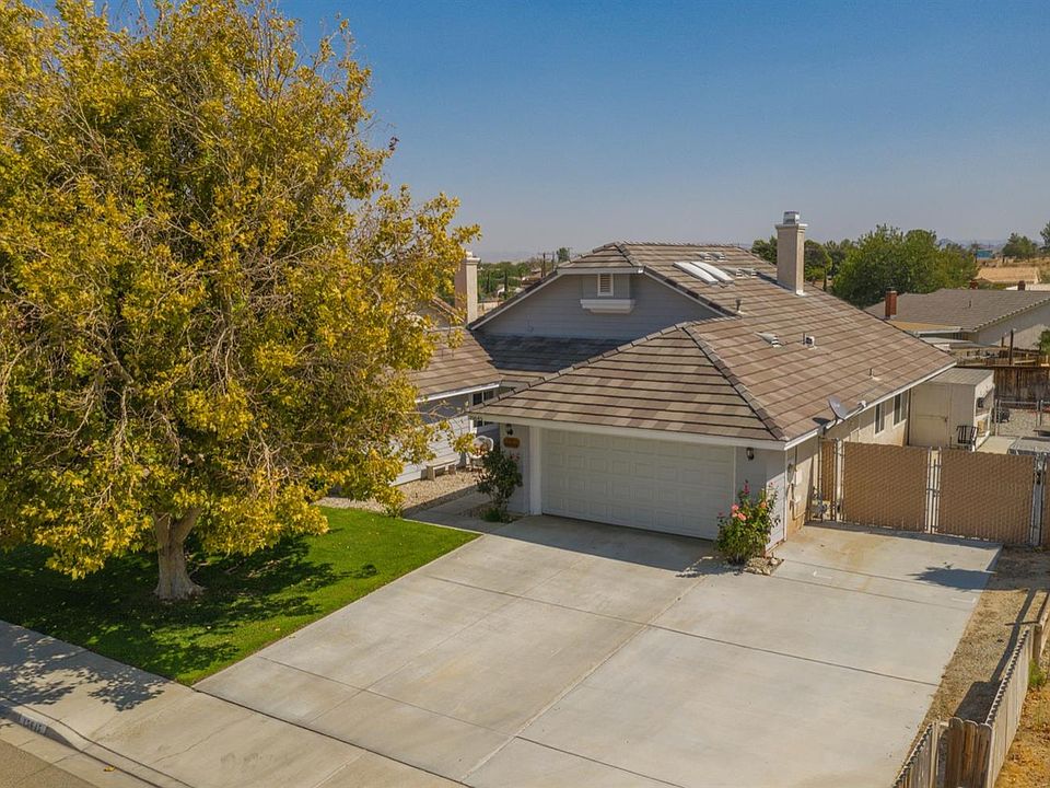 1st image of 15645 Desert Springs Dr