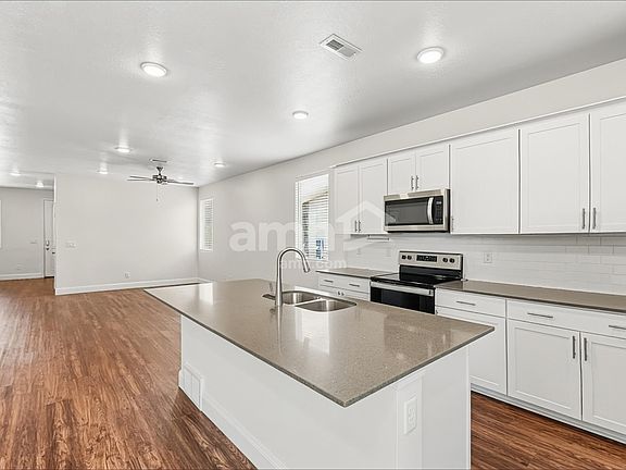 3rd image of 2645 W 3290 S