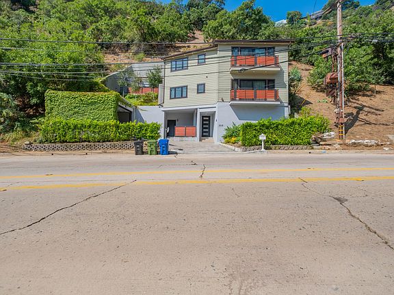 2nd image of 2239 N Laurel Canyon Blvd