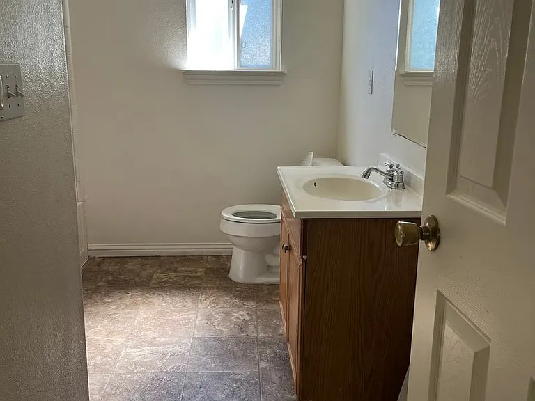 771 Sycamore Ave — Photo 7