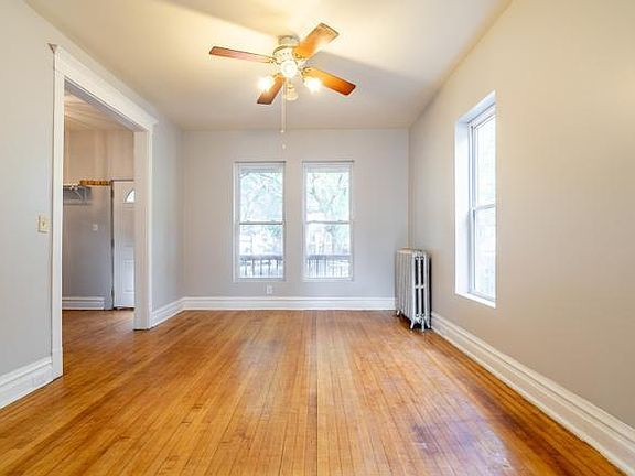 5th image of 4329 W Shakespeare Ave #House