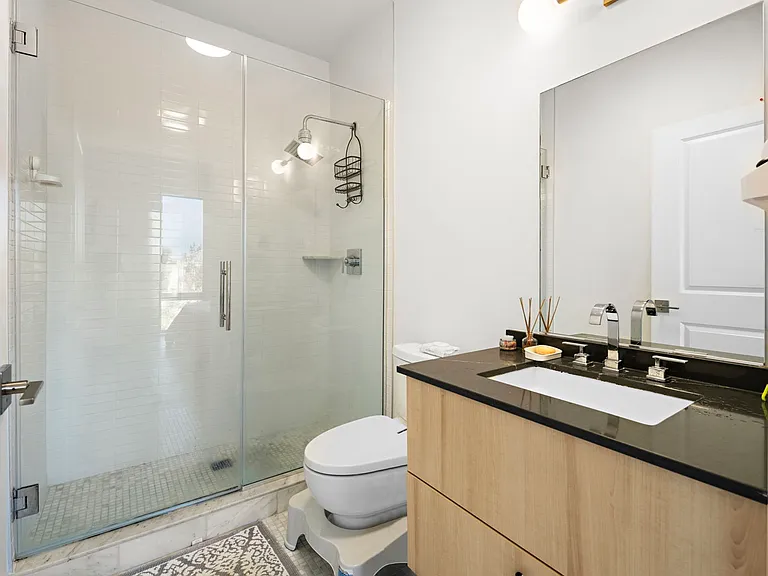348 Baldwin Ave #507 — Photo 10