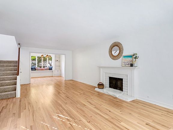 5th image of 28228 Lobrook Dr